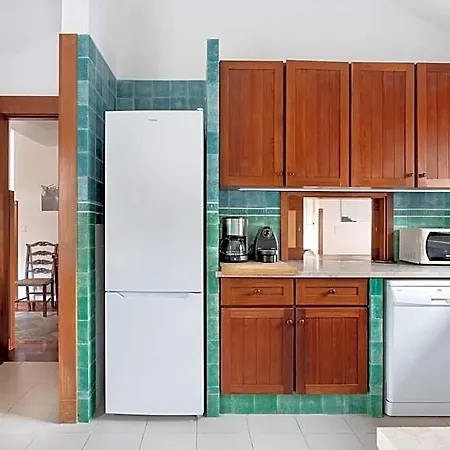 4br House With Ocean View In Sintra